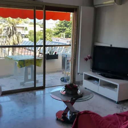 Moderne Californie Apartment Cannes